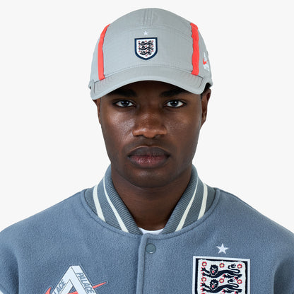 Nike x England x Palace Unstructured Fly Cap Pewter Grey / Cool Grey - Bright Crimson