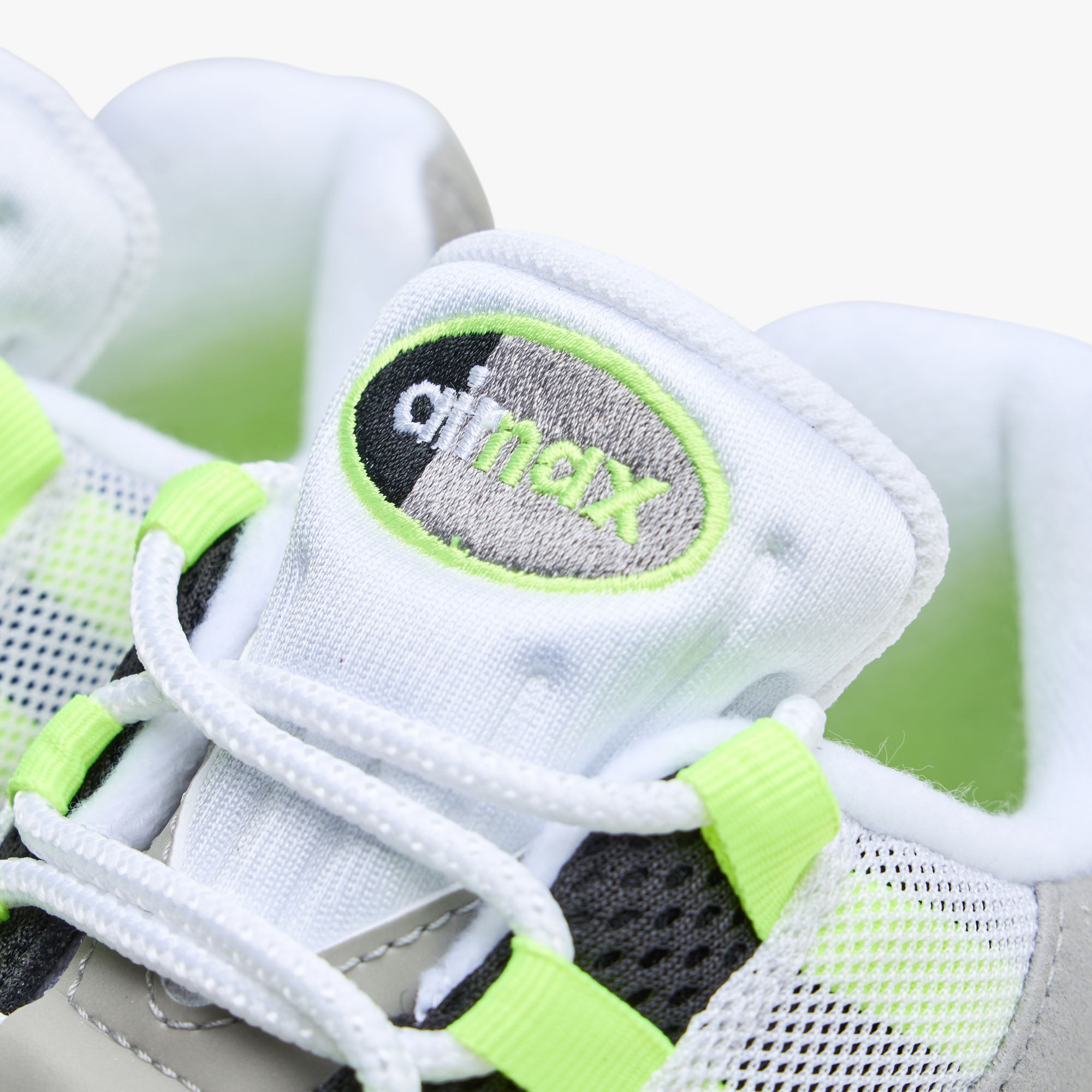 Nike Women's Air Max 95 OG Black / Neon Yellow | Livestock
