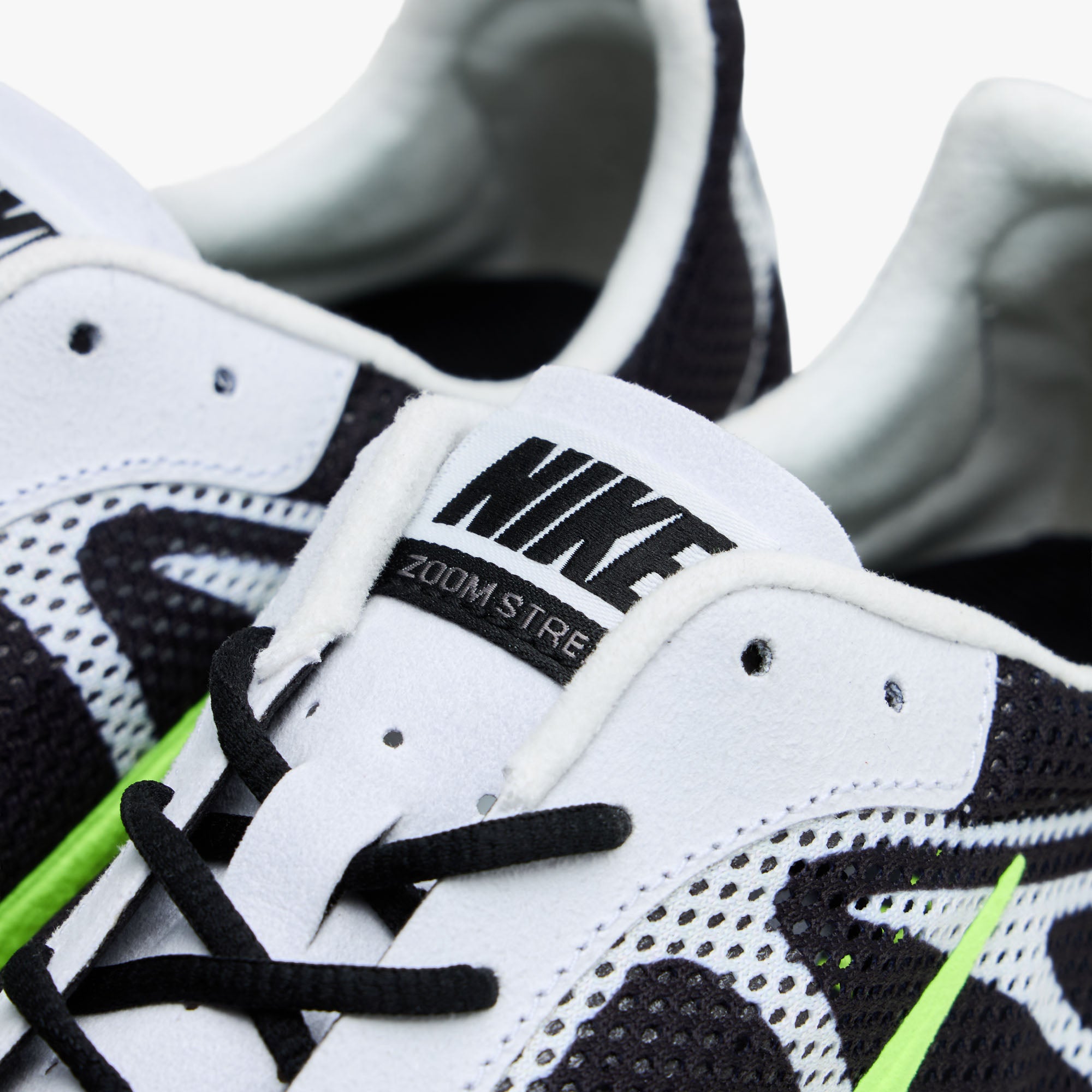 Nike Zoom Streak 3 Black / Volt - Summit White | Livestock