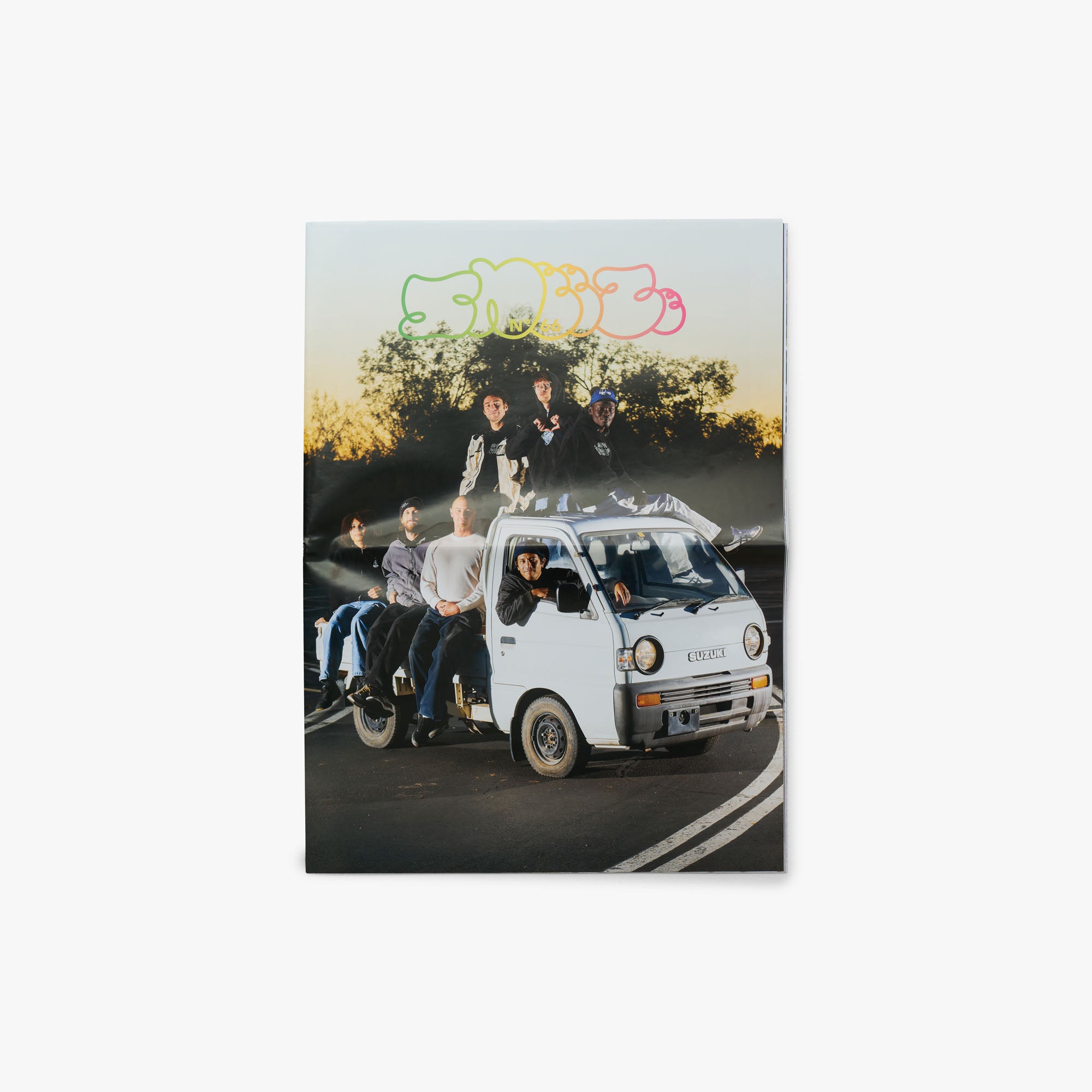 趣味 sneeze magazine SNEEZE Magazine Issue #66 – Livestock
