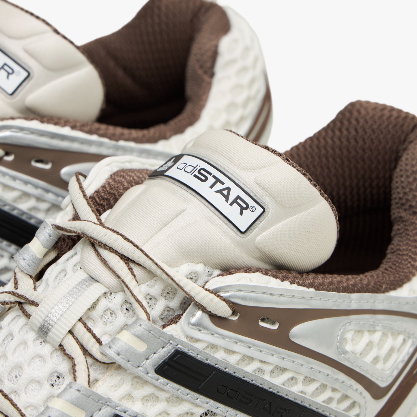 adidas Adistar Control 5 Ftwr White / Core Black
