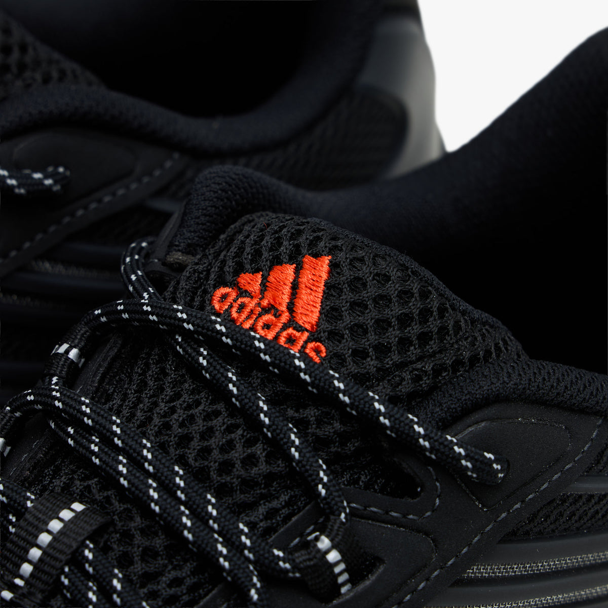 *** DNU RA 6250147503 ***adidas Megaride AG Noir