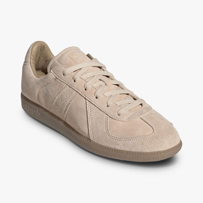 adidas BW Army. Three-quarter view of Halo Blush nubuck sneakers showing T-toe overlay design and matching blush laces. 