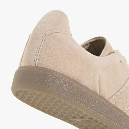 adidas BW Army. Close-up of Halo Blush nubuck heel overlay and textured Gum rubber cupsole with adidas branding. 
