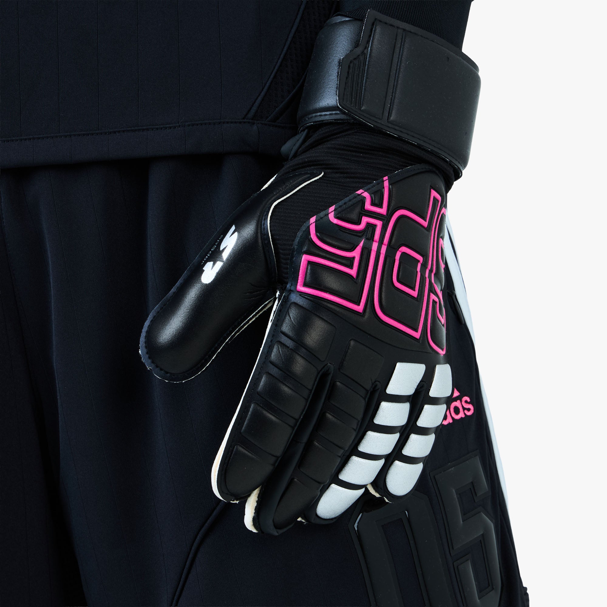adidas x SP5DER Gloves / Black | Livestock