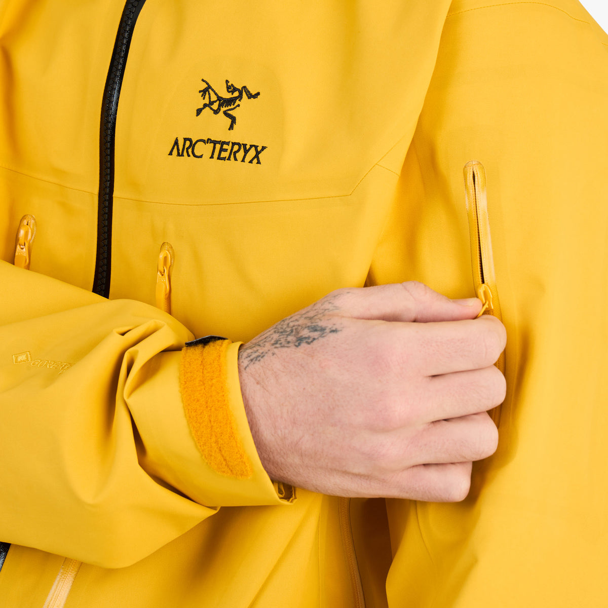 Arc'teryx Alpha SV Jacket / Larch
