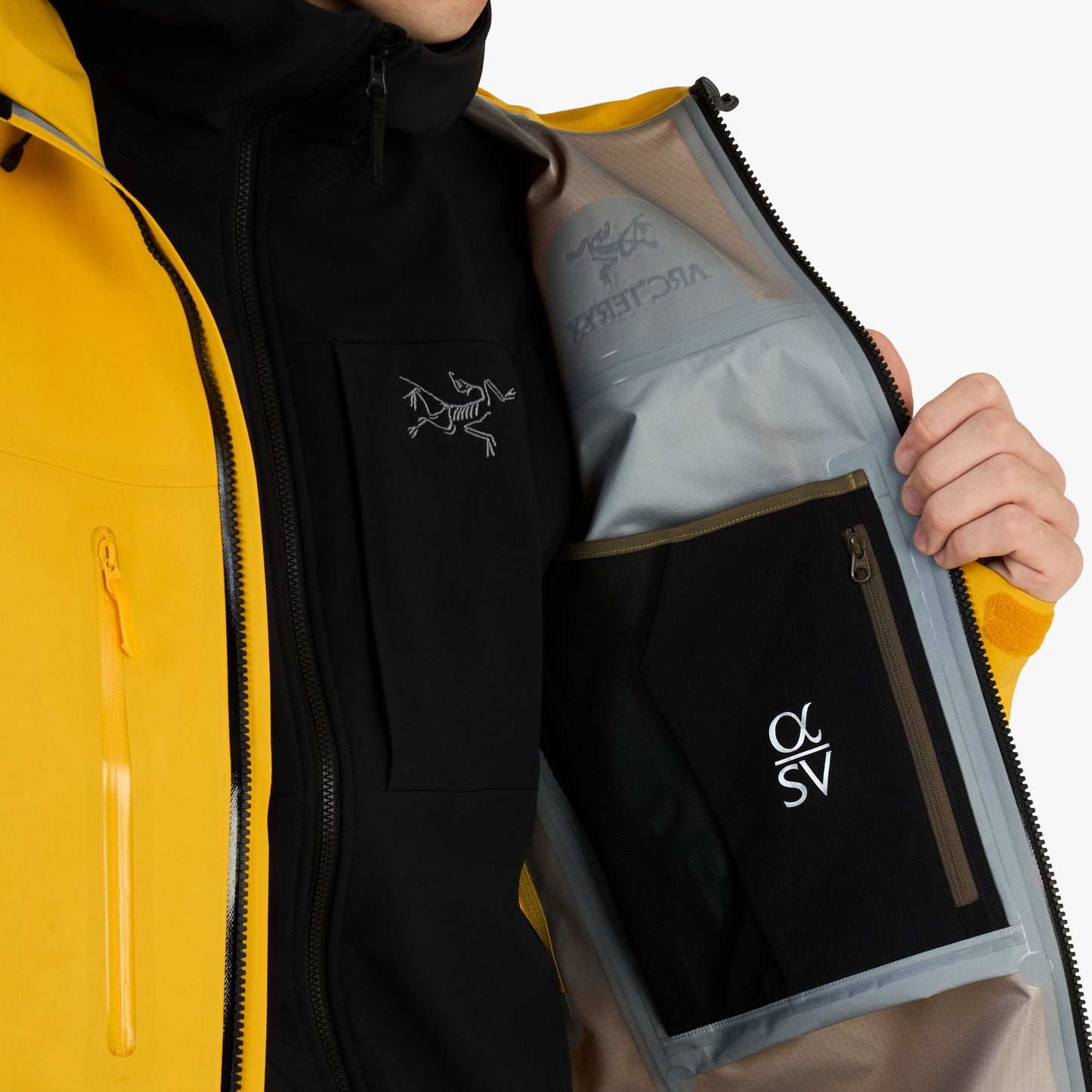 Arc'teryx Alpha SV Jacket / Larch