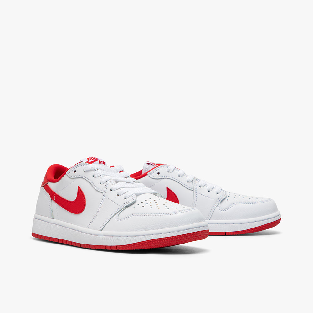 Jordan 1 retro white and red sale