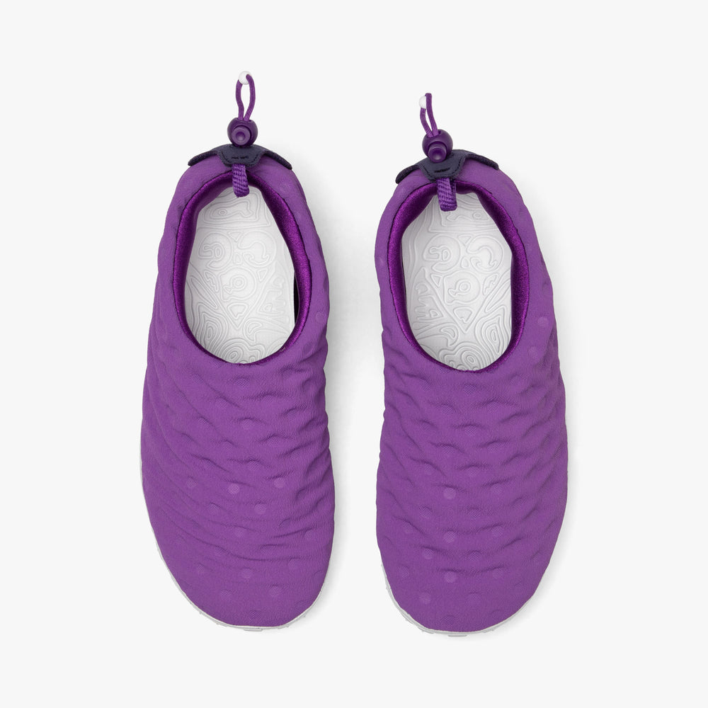 Nike violet hot sale rubber shoes