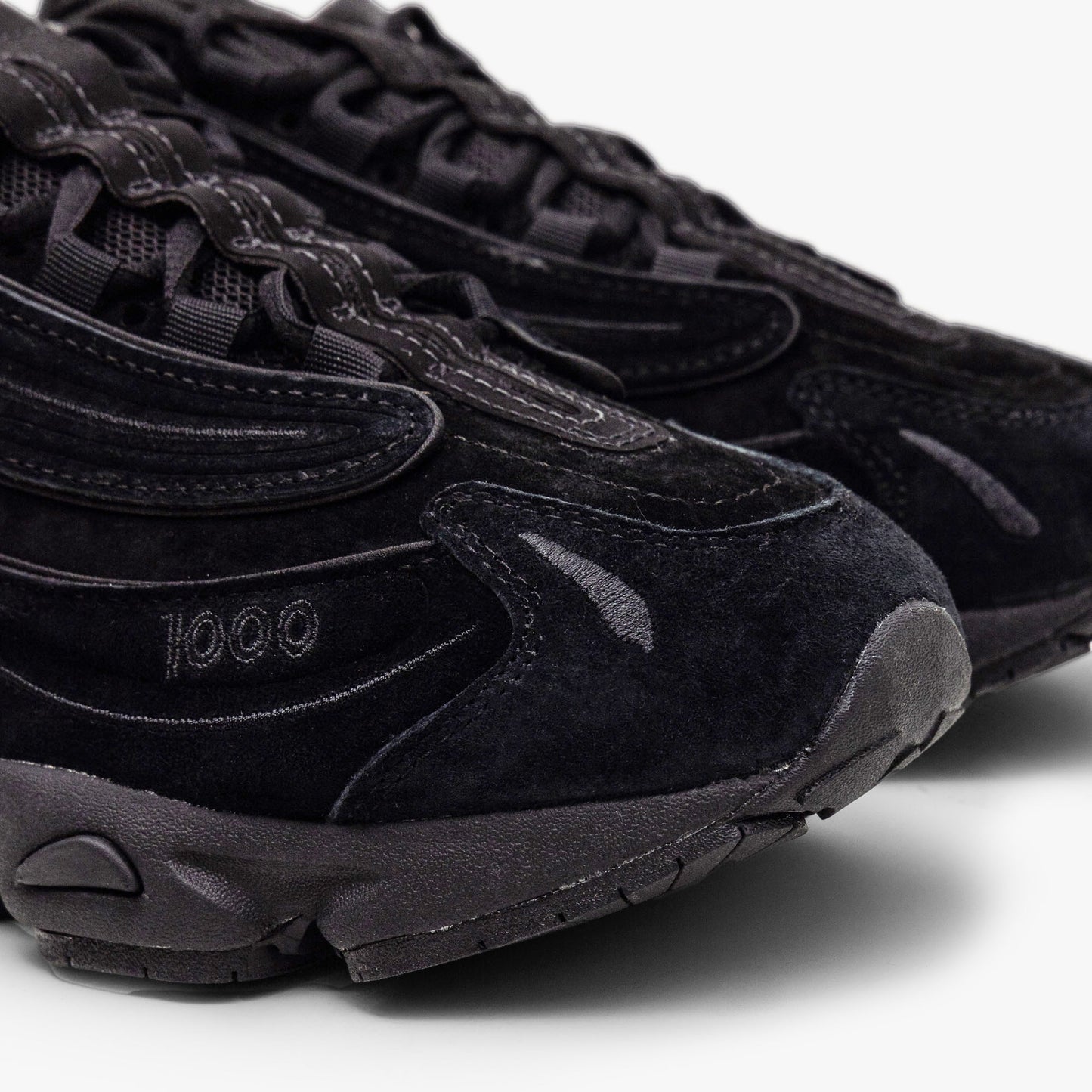 New Balance M1000 / Black / Black