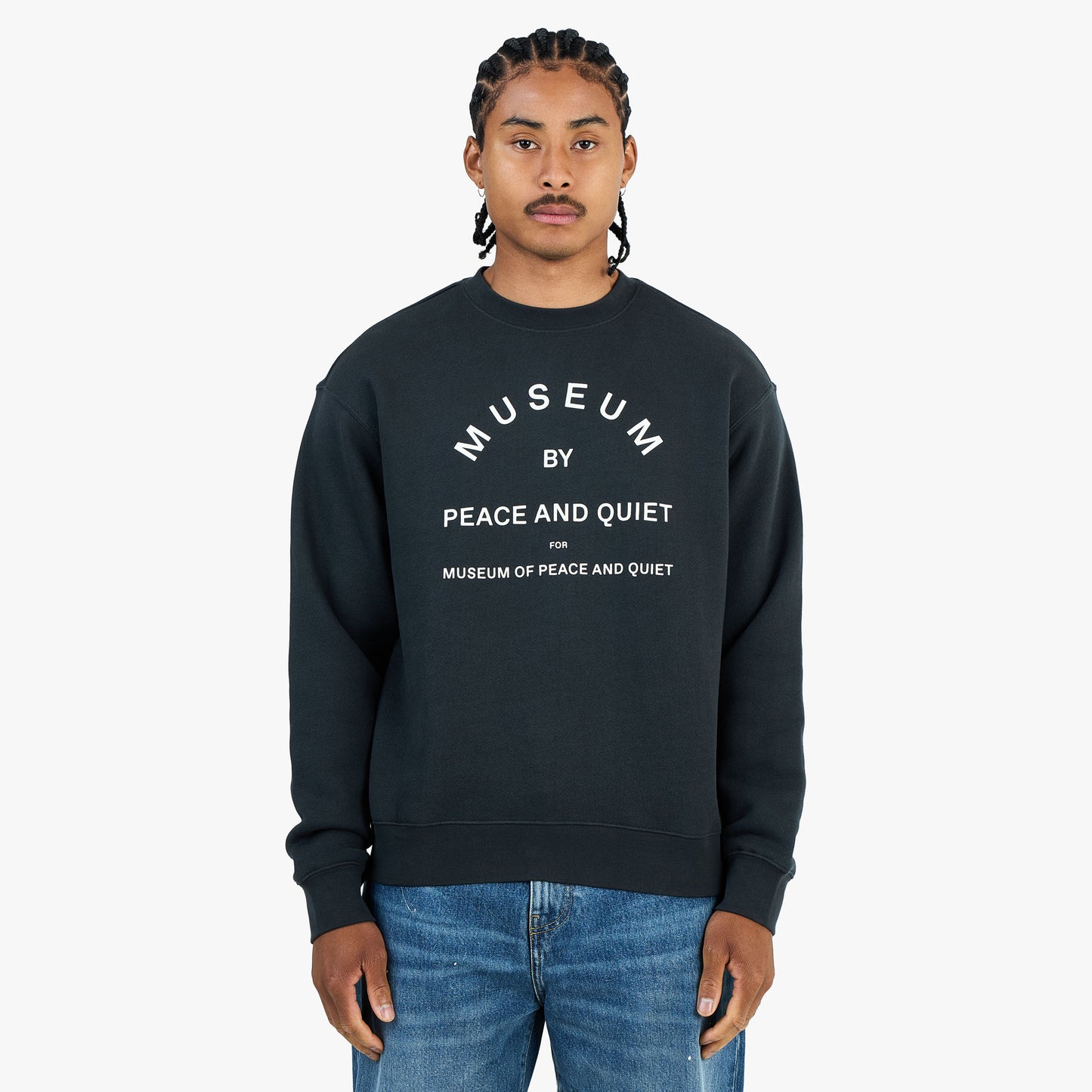 Museum of Peace and Quiet Museum par PQ Crewneck / Noir