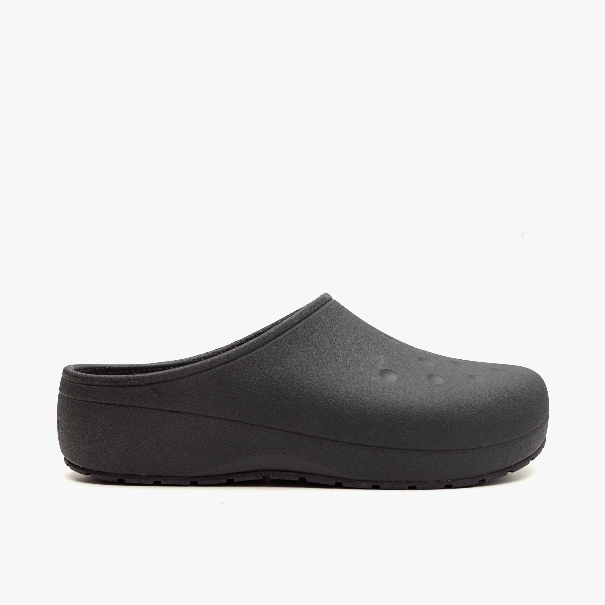 Crocs Classic Quiet Clog / Black Sand   1