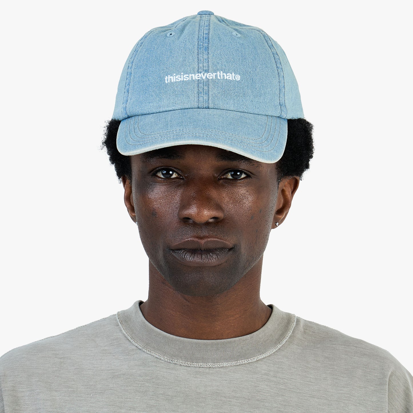 thisisneverthat Casquette en jean T-Logo / Bleu délavé