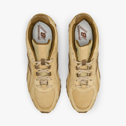 New Balance 204L Quicksand / Bark