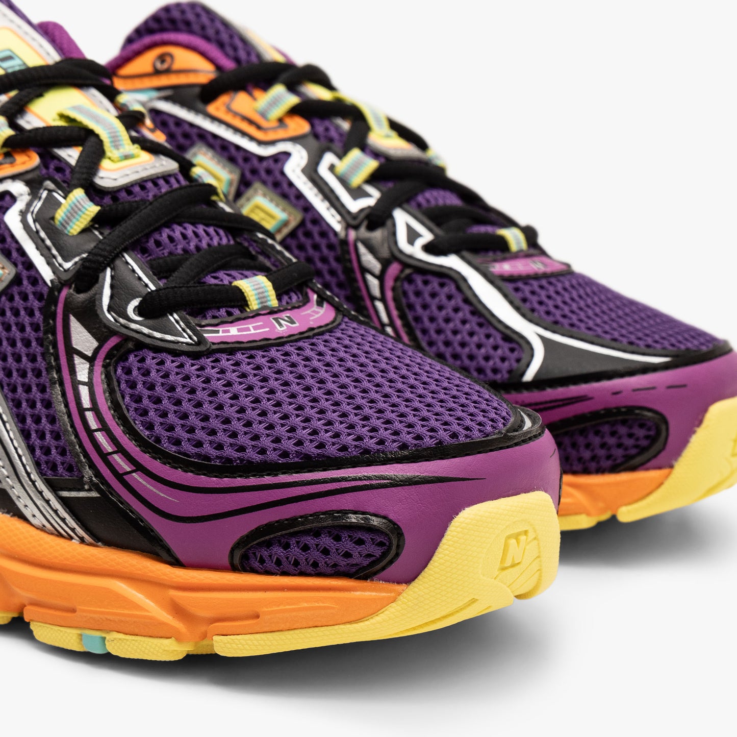 New Balance 740 Concord Grape / Firefly