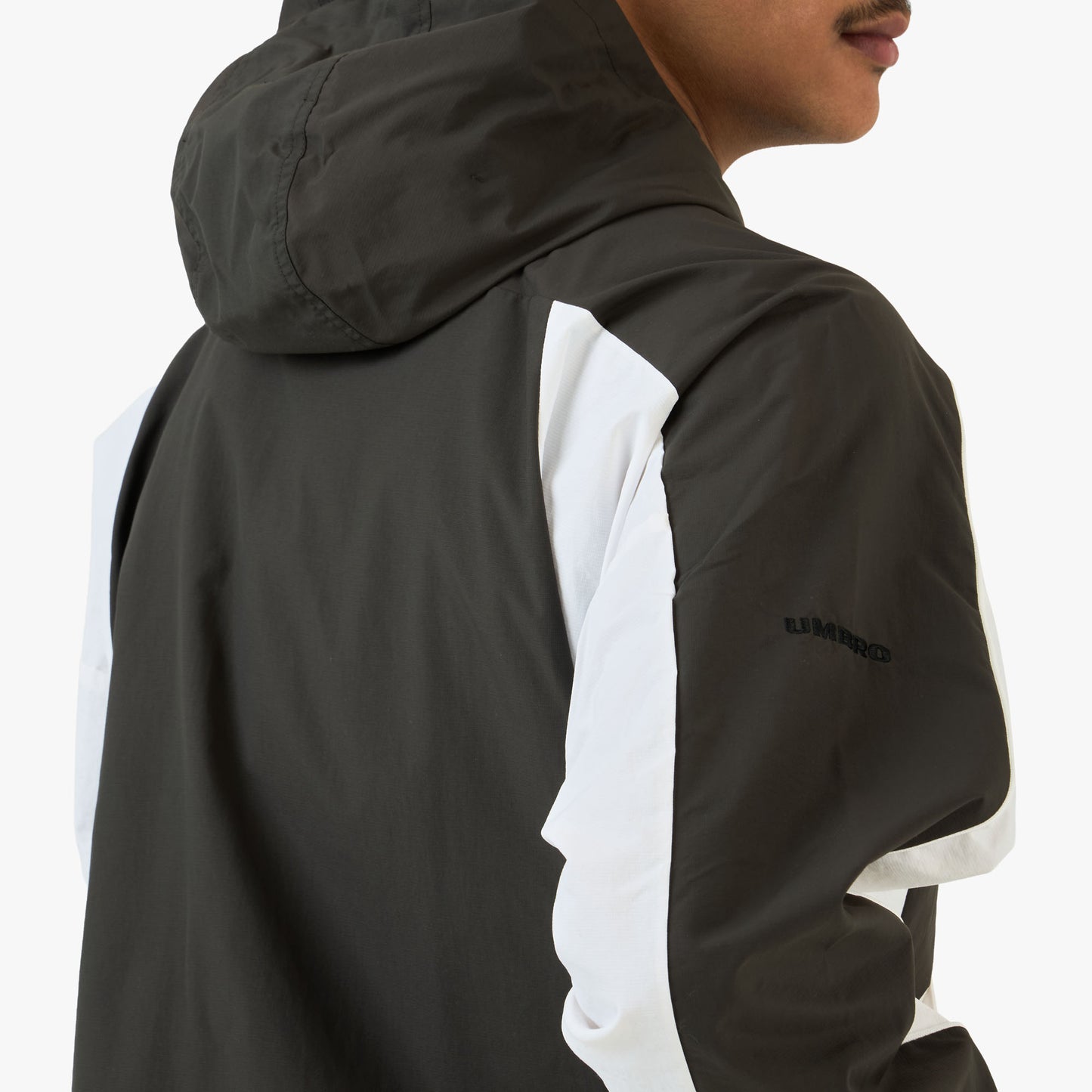 Survêtement masqué Umbro Guarding blanc / olive foncé