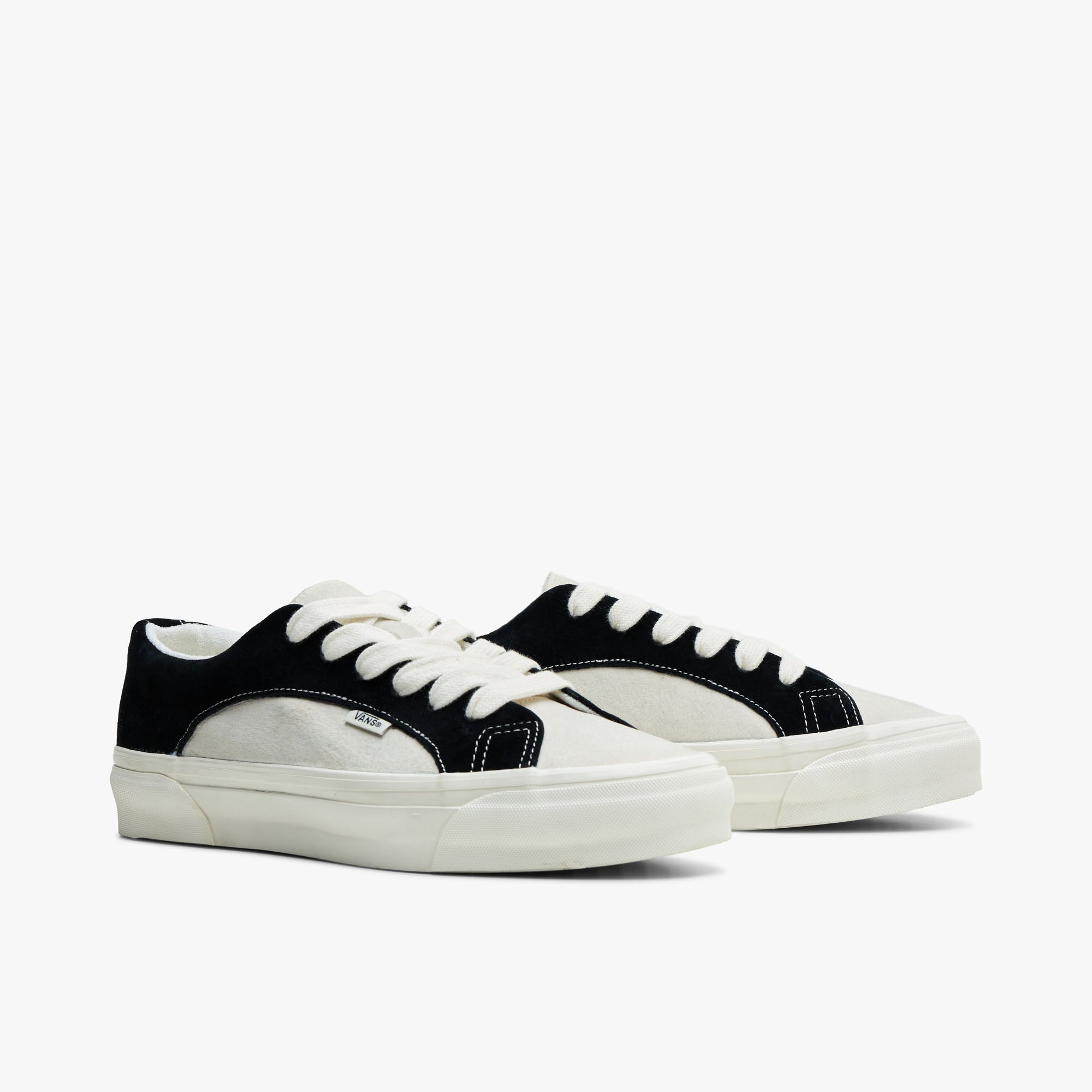 Vans LX Lampin Black / Marshmallow | Livestock