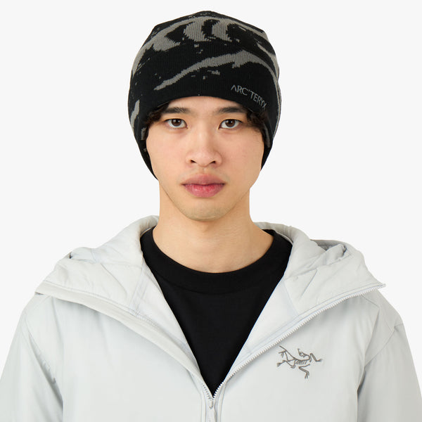 ARC'TERYX Grotto Toque グロット トーク Black/Vo Arc'teryx Grotto Toque Beanie: Versatile & Eco-Friendly