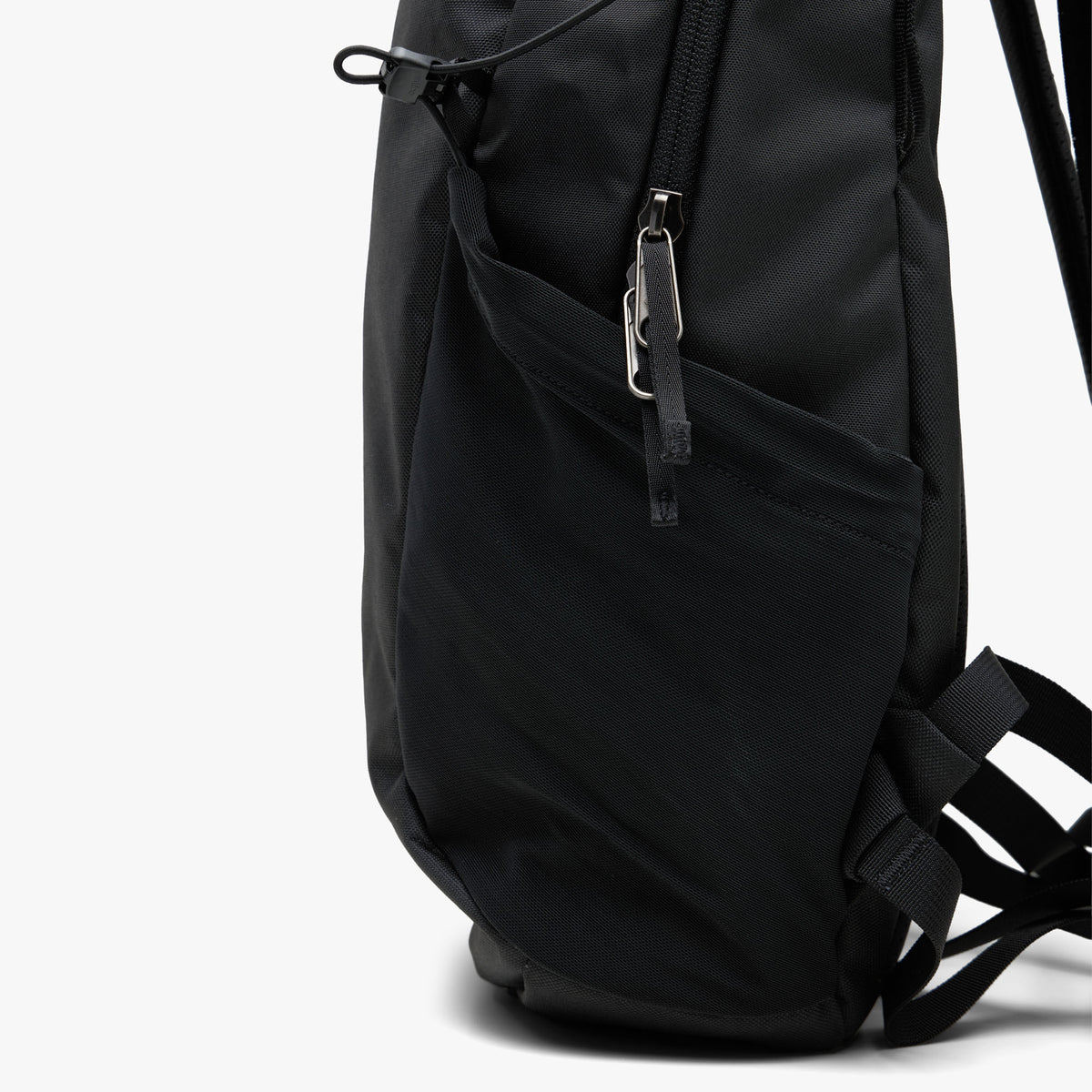 Arc'teryx Mantis 16 Backpack / Black