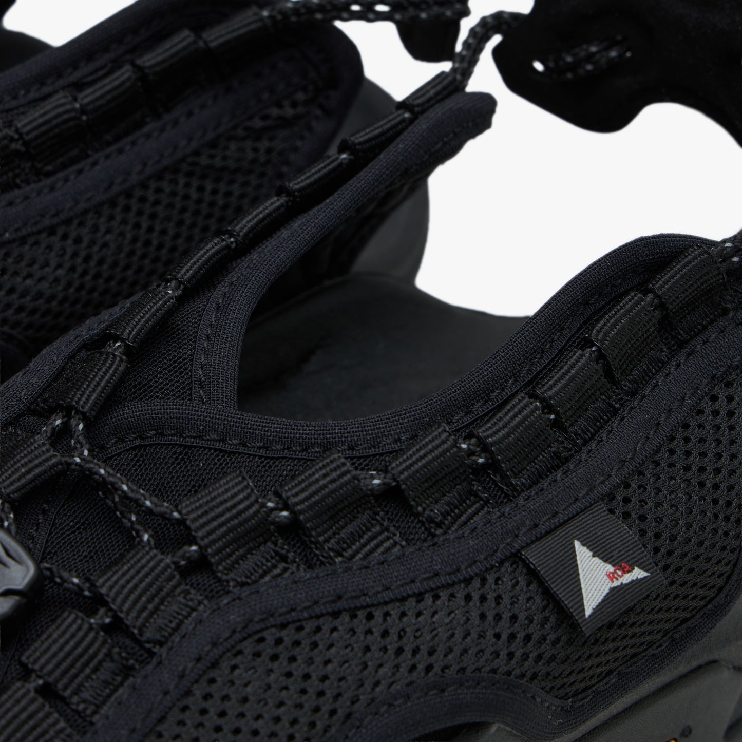 ROA Arpy Weaved / Black