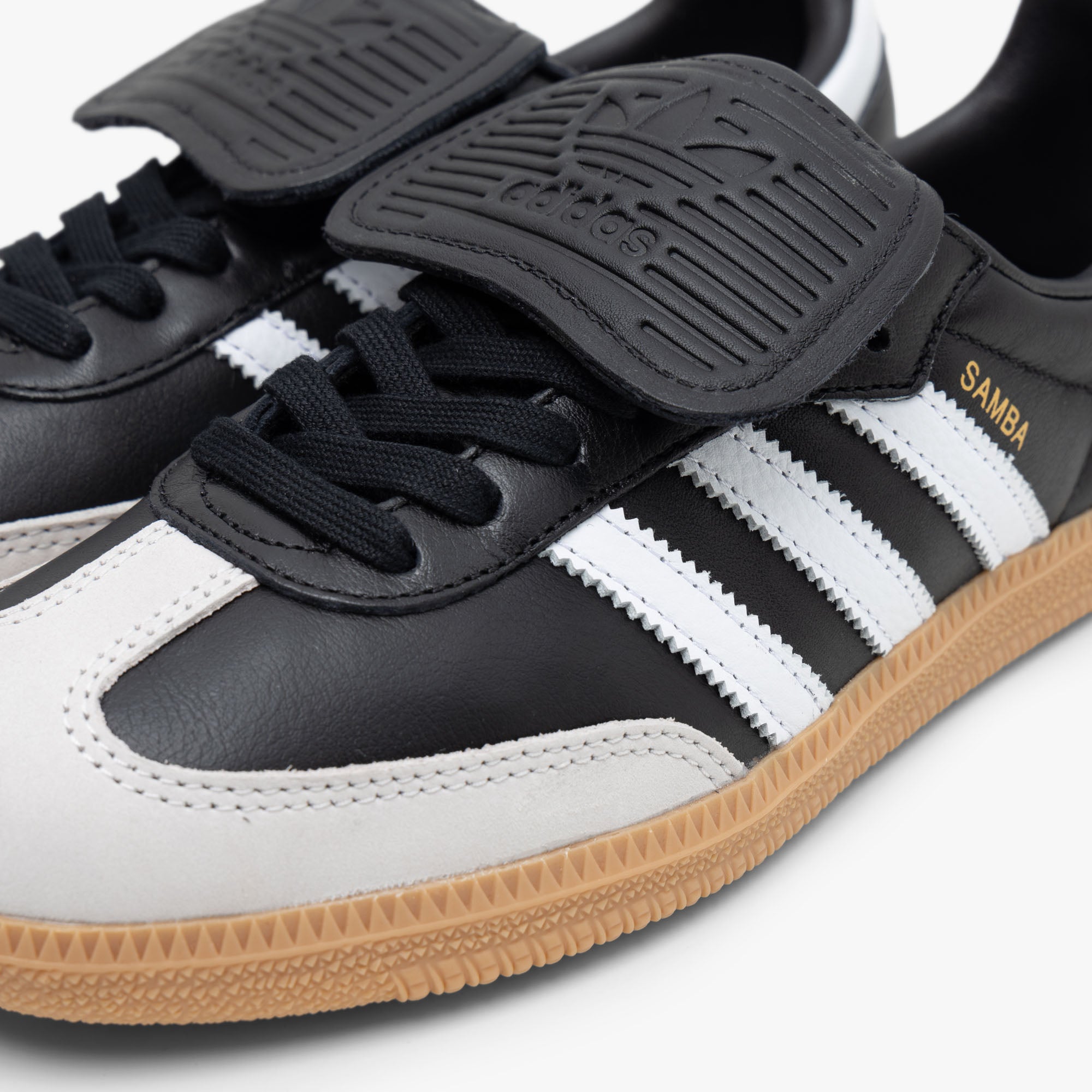 Adidas Women s Samba LT Core Black Ftwr White Livestock