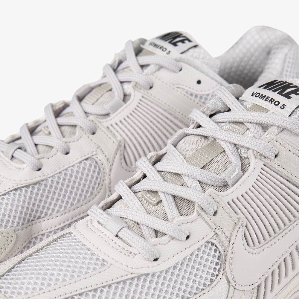Nike Zoom Vomero 5 SP / Gris Clair