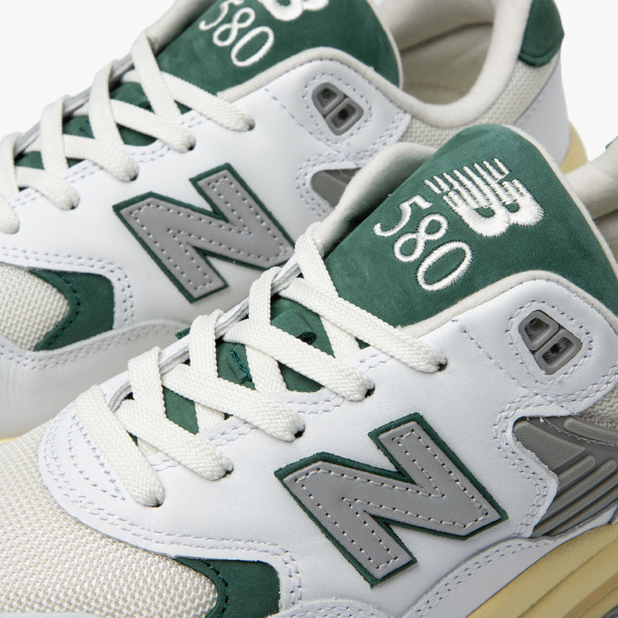 New Balance MT580RCA / White – Livestock